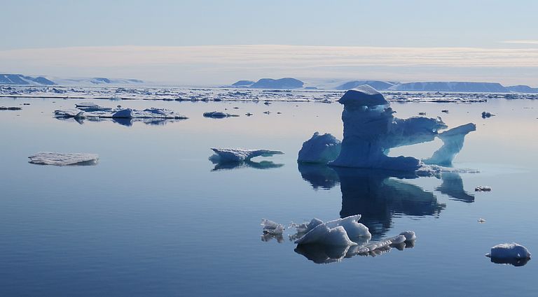 Schmelzendes Eis vor Grönland. Foto: R. Spielhagen.