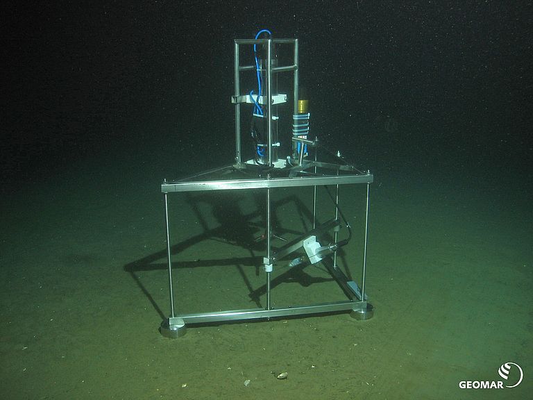 Eddy Correlation Lander zur Messung von Strömungen und Stoff-Flüssen am Meeresboden. Foto: ROV-Team, GEOMAR