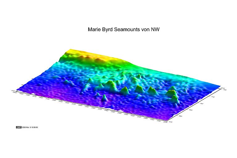 3D-Darstellung der Marie Byrd Seamounts. Grafik: R. Werner, GEOMAR; Datengrundlage: Smith and Sandwell (1997, Science 277)