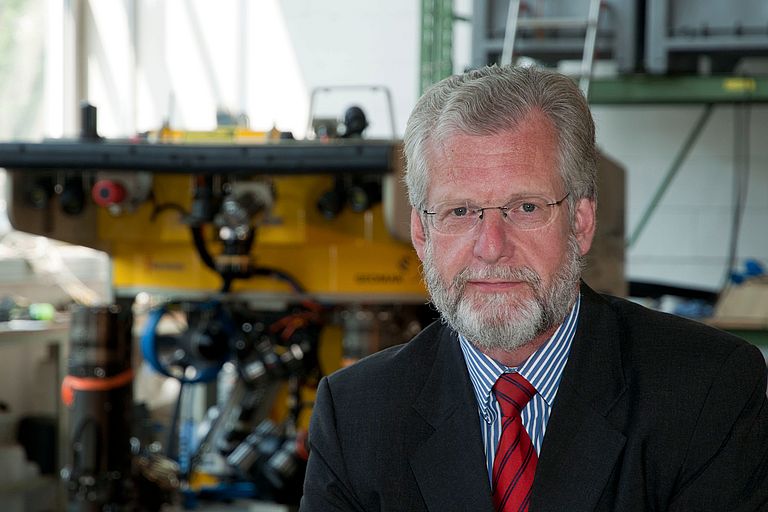 Prof. Dr. Peter Herzig. Photo: Jan Steffen, GEOMAR.