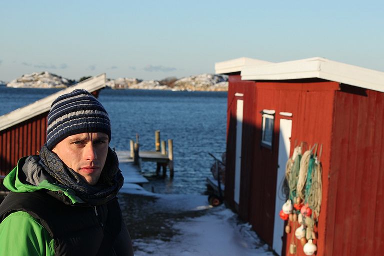 Dr. Christian Pansch, first author of the study, has dealt with a barnacle-population in western sweden. Photo: Giannina Hattich