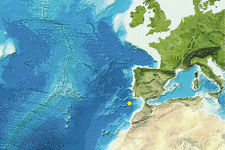 Das Untersuchungsgebiet liegt rund 200 km südwestlichen der portugiesischen Südküste. Image reproduced from the GEBCO world map 2014, www.gebco.net