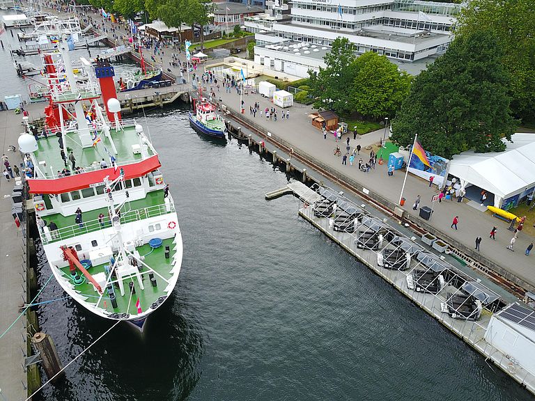 RV ALKOR awaits many visitors during Open Ship on 22 June. Photo: Sarah Kaehlert/GEOMAR