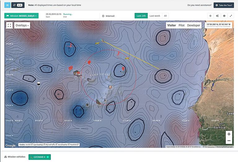 Aktueller Screenshot aus dem GEOMAR Navigator. Auf waveglider.geomar.de können die bei der Wirbel-Jagd eingesetzten Geräte in Echtzeit verfolgt werden. Ein Overlay zeigt die ozeanischen Wirbel rund um die Kapverden.