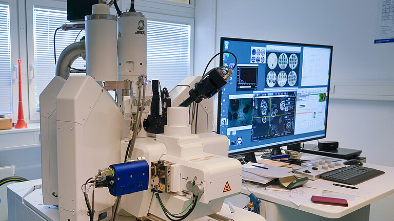 The picture shows the microprobe with a monitor connected to it.