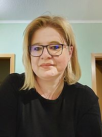 Dr. Kristina Bayer