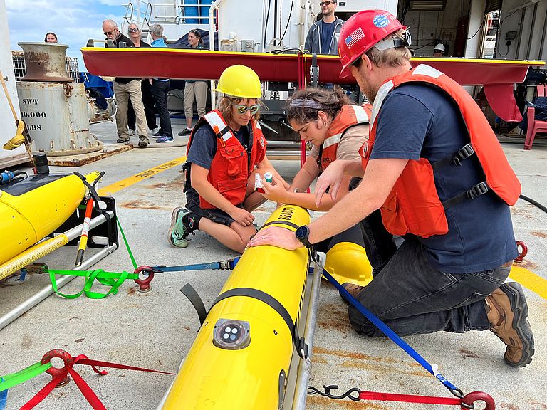 An underwater robotic glider is being prepared for deployment in the Agulhas Current system. Photo: Johan Edholm, University of Gothenburg