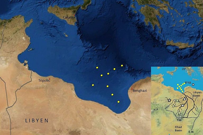Lage der 9 Kernstationen in der großen Syrte vor Libyen, kleine Karte zeigt vermutete Flusssysteme in der nördlichen Sahara (aus: Osborne et al., 2008)