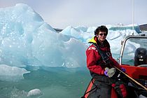 Dr. Mark Hopwood während einer Messkampagne an der Küste Grönlands. Foto: Thomas Juul-Pedersen / GCRC