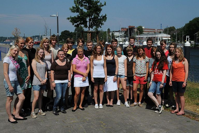 Die Teilnehmer der vierten Sommerschule für Marine Geowissenschaften am IFM-GEOMAR mit den Organisatoren Steffen Kutterolf und Sven Petersen. Foto: J. Steffen, IFM-GEOMAR