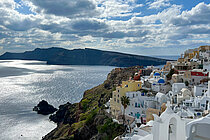Blick über die Landschaft von Santorini