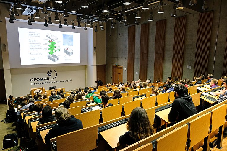 Der jährliche Workshop „Physics of Volcanoes“ bietet Vulkanologinnen und Vulkanologen aus ganz Deutschland eine Plattform, um neueste Erkenntnisse auszutauschen. Foto: Jan Steffen/GEOMAR