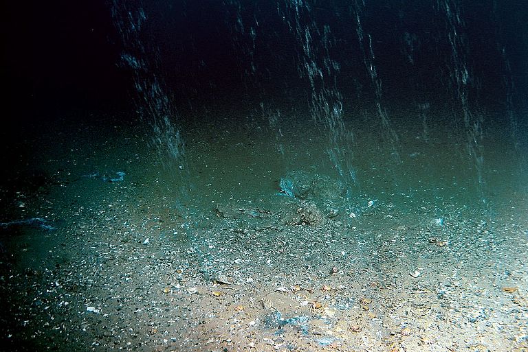 2012 und 2013 haben Kieler Forscherinnen und Forscher Methanaustrittsstellen rund um alte Bohrlöcher in der zentralen Nordsee gefunden. Foto: ROV-Team / GEOMAR