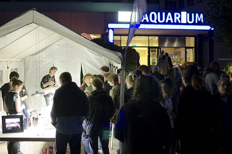 Während der Museumsnacht am Freitag, 30. August, hat das Aquarium bis Mitternacht geöffnet. Foto: J. Steffen, GEOMAR