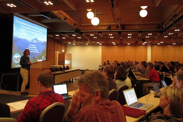 Dr Kirstin Krüger presents the new research at the Chapman Conference on Volcanism and the Atmosphere of the American Geophysical Union (AGU) in Selfoss, Island. Photo: Kate Ramsayer, AGU