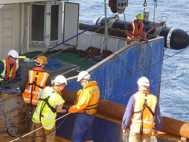 Einsatz des 3D-Seismiksystems "P-Cable" an Bord des neuseeländischen Forschungsschiffs TANGAROA. Foto: Sebastian Krastel, Uni Kiel