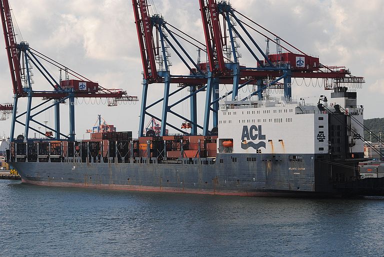 Die "Atlantic Cartier" der Atlantic Container Lines. Quelle: Wikimedia Commons