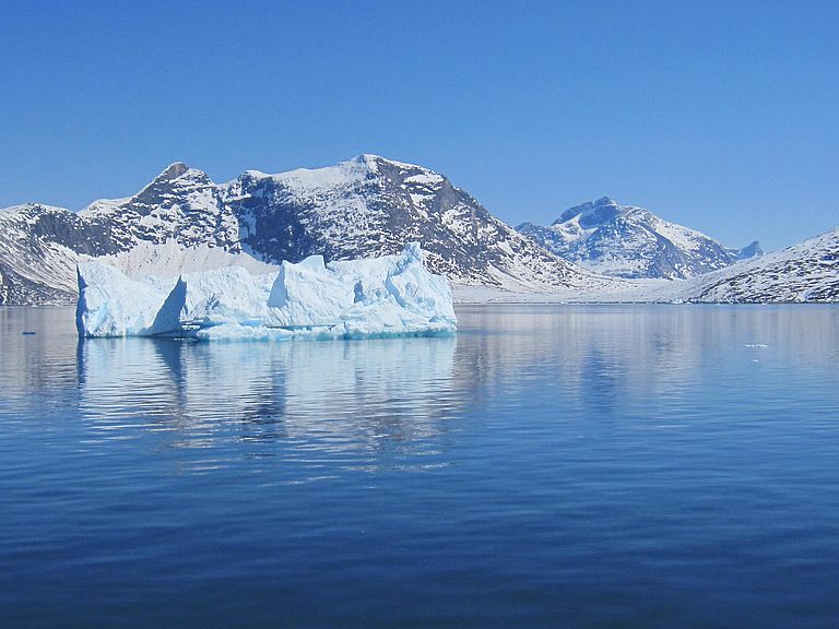 [Translate to English:] Eisberge im Südwesten Grönlands. Foto: Thomas Juul-Pedersen, GINR