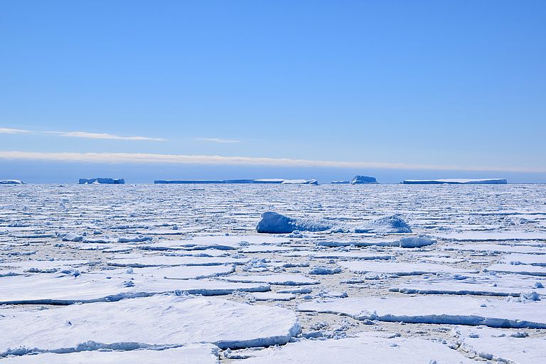 Sea ice in the Antarctic, photographed during the "EASI-1" expedition. Photo: Marcus Gutjahr, GEOMAR
