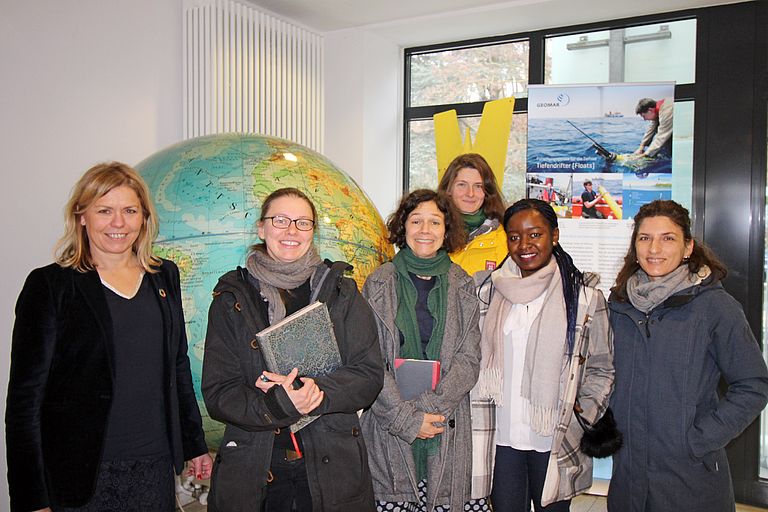 Prof. Dr. Sabrina Speich (left) with the WEB postdocs (from left to right)  Marlene Wall, Ivy Frenger, Patricia Handmann, Arielle Imbol, und Michal Grossowicz. Photo: Anja Engel/GEOMAR