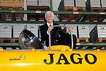 Kommissar van den Berg besichtigt das Tauchboot JAGO. Foto: Jan Steffen, GEOMAR.