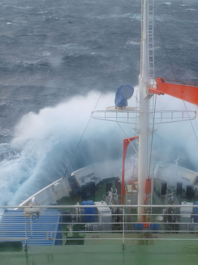 FS METEOR under rough conditions of the coast of South Africa. Photo: A. Biastoch