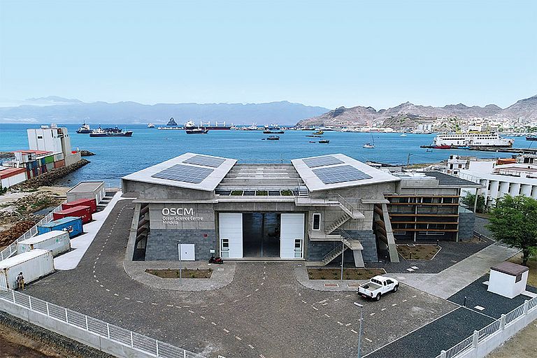Luftaufnahme des neuen Ocean Science Centre Mindelo (OSCM) auf der kapverdischen Insel São Vicente. Foto: Edson Silva Delgado
