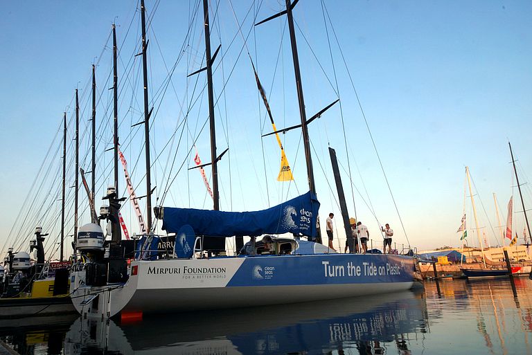 Die "Turn the Tide on Plastic" segelt beim Volvo Ocean Race nicht nur auf Zeit rund um die Welt, sondern sammelt dabei auch Daten zum Zustand der Ozeane. Foto: Sören Gutekunst, GEOMAR