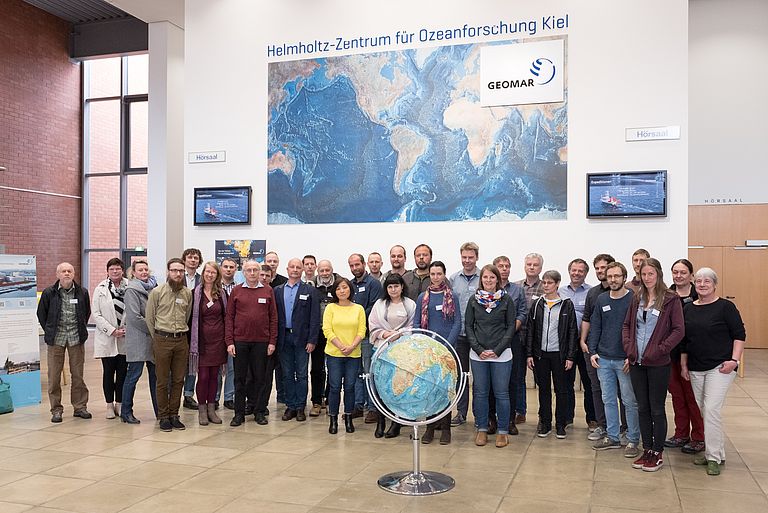 Teilnehmerinnen und Teilnehmer des CATS Treffens am GEOMAR. Foto: J. Klimmeck, GEOMAR.