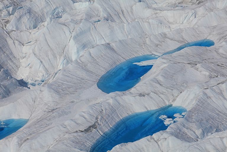 Schmelztümpel in Grönland. Foto: Günther Heinemann/Universität Trier