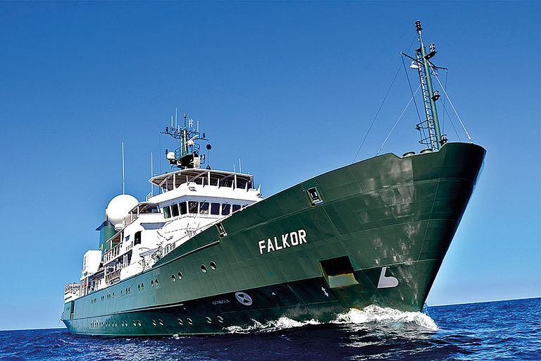 The research vessel FALKOR. Image: Schmidt Ocean Institute
