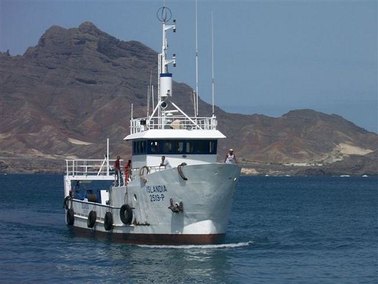 The Cape Verdean research vessel Islandia in the port of Mindelo. Photo: IFM-GEOMAR