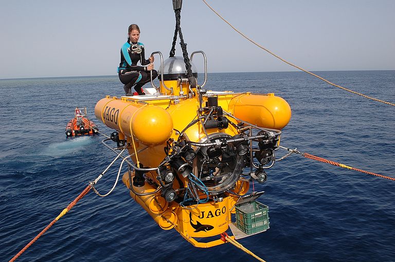 The submersible JAGO in the Red Sea during a scientific cruise with RV PELAGIA in spring 2012. Photo: JAGO-Team, GEOMAR