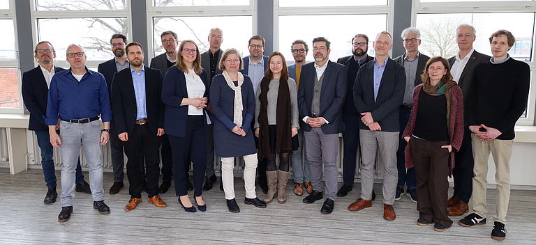 Übergabe des Konzepts zum Forschungsdatenmanagement in Schleswig-Holstein. Foto: Martin Geist