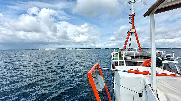 Im Rahmen des KIMMCO-Projekts werden die regelmäßigen Ausfahrten zur Zeitserienstation Boknis Eck mitgenutzt, um Tests an den neuen Methoden durchzuführen.