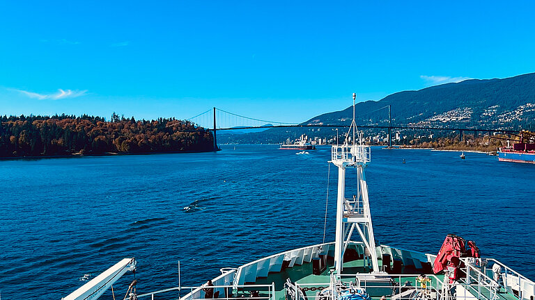 Blick vom Forschungsschiff SONNE auf die Lions Gate Bridge
