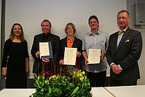 Prof. Dr. Antje Boetius (MPI Bremen), Prof. Dr. Frank W. Peter (placet), Dr. Maike Kramer, Dr. Peter Holtermann und Prof. Dr. Wolf-Christian Dullo (GEOMAR). Foto: A. Villwock, GEOMAR.