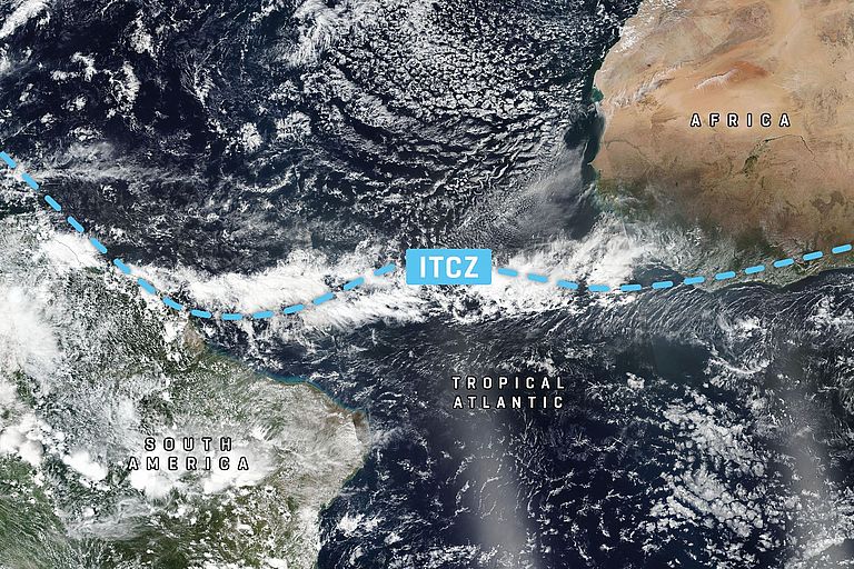 Satellitenbild der Innertropischen Konvergenzzone im Atlantik. Satellitenbild: NASA Worldview, bearb. Christoph Kersten/GEOMAR
