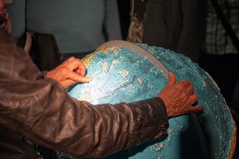 Der Reliefglobus faszinierte viele Besucher. Foto: J. steffen, GEOMAR