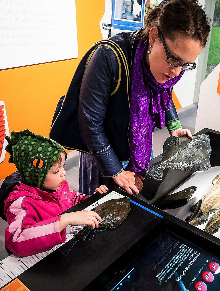 Das Fischlängenspiel des Exzellenzclusters "Ozean der Zukunft". Foto/Copyright: Ilja Hendel/Wissenschaft im Dialog"