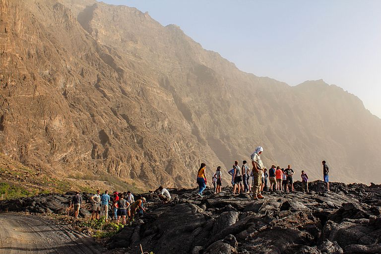 Excursions to the geological history of Cabo Verde. Photo: Jaqueline Bertlich