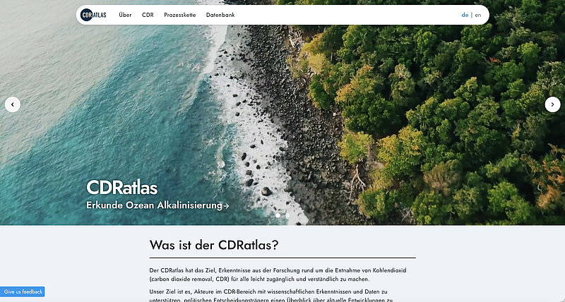 Screenshot einer Webseite, zeigt einen Küstenabschnitt aus der Luft