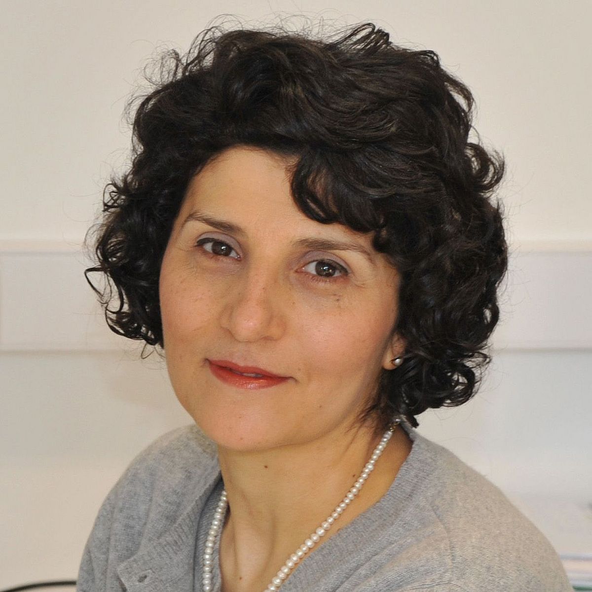 Prof. Deniz Tasdemir - Leiterin der Forschungseinheit