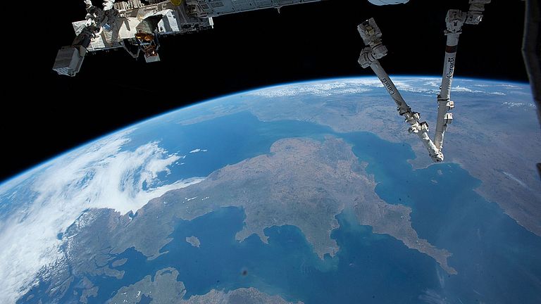 Großbritannien, am 12. August 2022 von der Internationalen Raumstation ISS aus gesehen